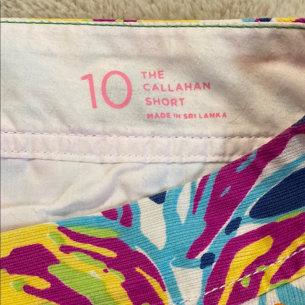 Lilly‎ Pulitzer Colorful Floral Women's Shorts - Picture 3 of 6